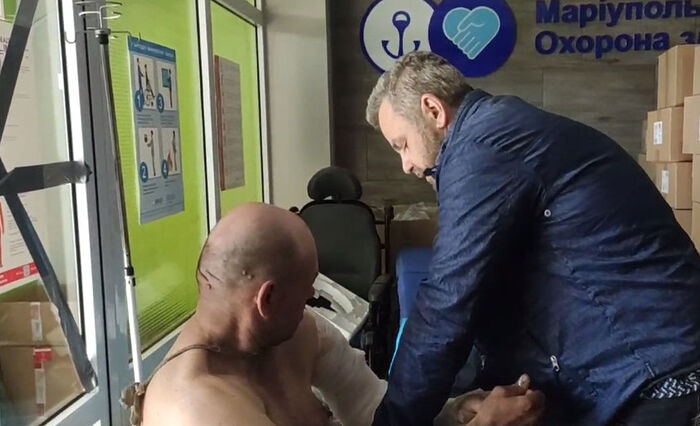 Медики-добровольцы церковной больницы святителя Алексия начали оказывать помощь в Мариуполе