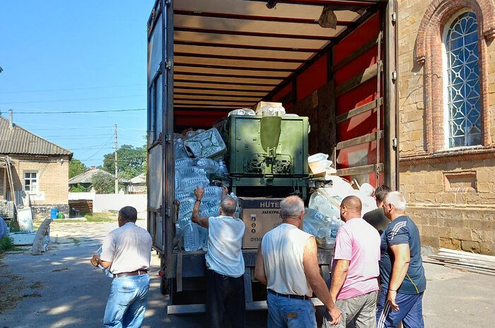 В Лисичанск доставили 20 тонн гуманитарной помощи от Синодального отдела по благотворительности. Информационная сводка о помощи беженцам (от 30 июля 2022 года)