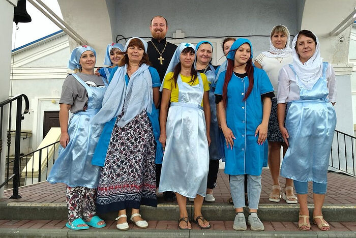 Сестры милосердия Шахтинской епархии оказывают регулярную помощь 300 семьям беженцев. Информационная сводка о помощи беженцам (от 4 сентября 2022 года)