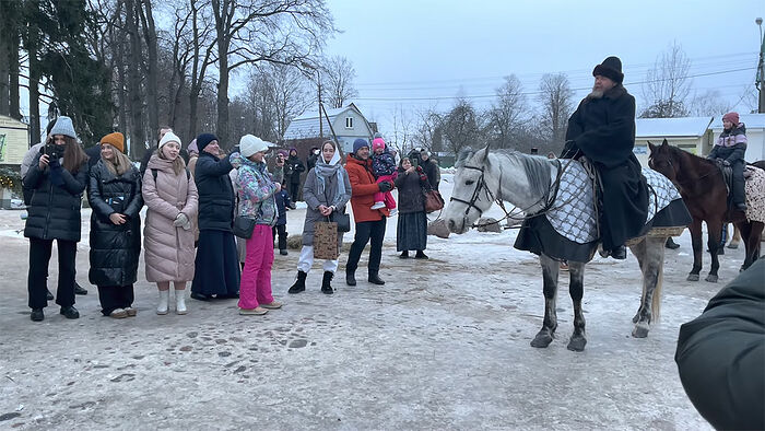 Рождественские колядки в Псково-Печерском монастыре (+ФОТО +ВИДЕО)