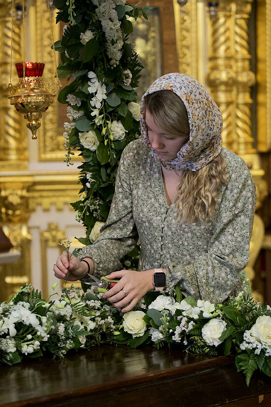 Псково-Печерский монастырь приглашает во Флористический тур на Пасху