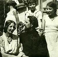    1/2    .  , , , ,    .       .