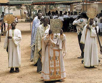 Гана. Малый вход на литургии