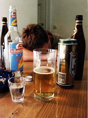 Проблема алкогольных и наркотических зависимостей является актуальной и серьезной. Многие люди сталкиваются с трудностями в попытках избавиться от зависимости и вернуться к нормальной жизни.