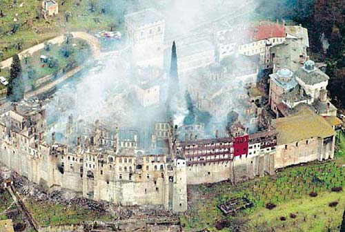 Пожар в Хиландаре в 2004