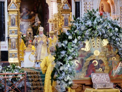Патриарх Кирилл на Рождественской службе в храме Христа Спасителя
