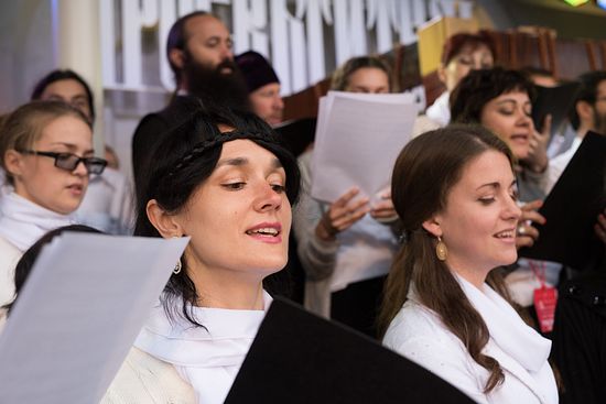 Women Singing in the Church / OrthoChristian.Com