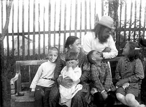 Праведный отец Алексий Мечев с семьей
