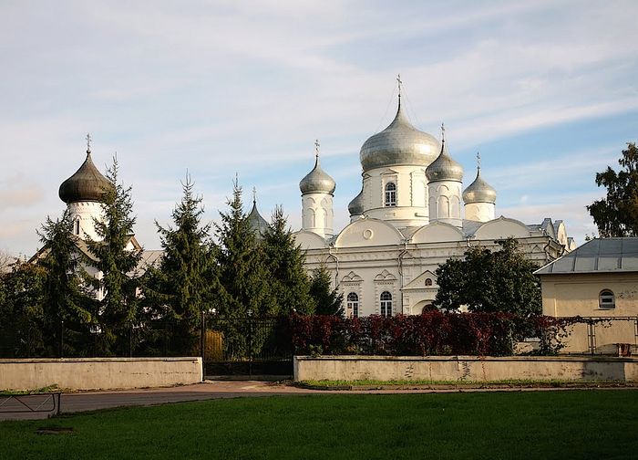 Новгород. Покровский собор Зверина монастыря в настоящее время.
